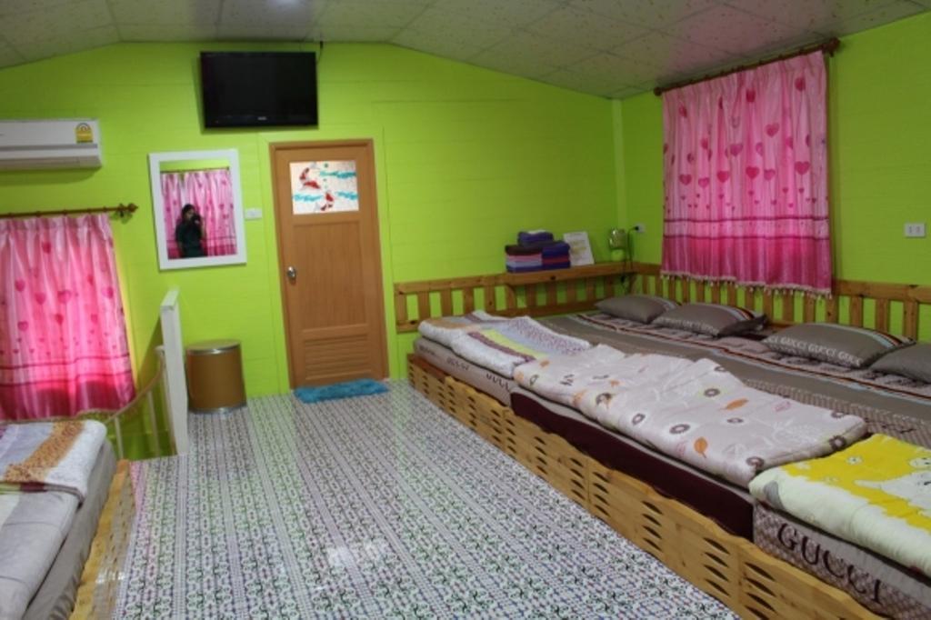 Kanghan Rak Theme Houses Пакчонг Номер фото