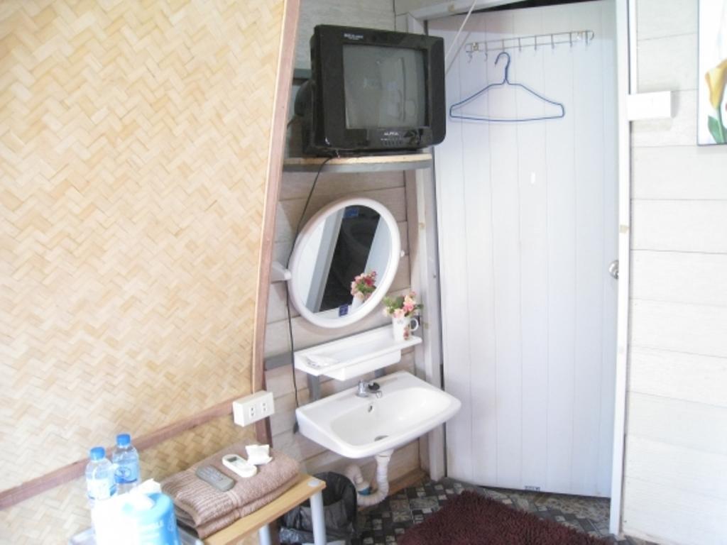 Kanghan Rak Theme Houses Пакчонг Номер фото